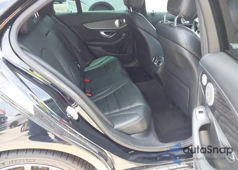 2015 Mercedes-Benz C 300 4Matic/Luxury 4Matic/Sport 4Matic from USA, damaged, VIN 55SWF4KB0FU014603